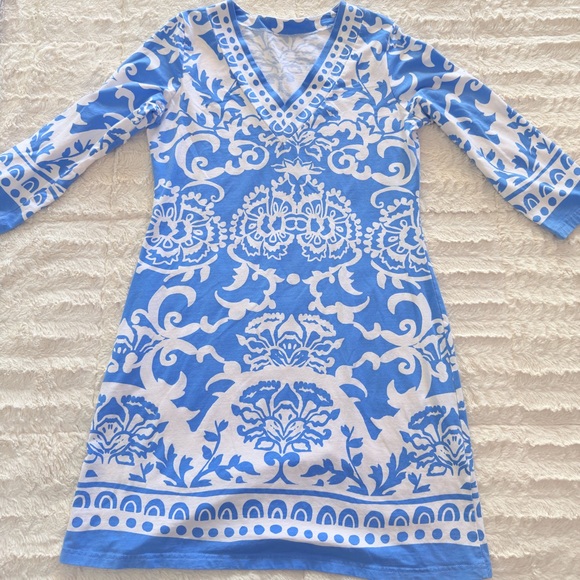 Source Unknown Dresses & Skirts - Blue & White Damask Shift Dress | Resort Coastal Style